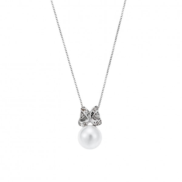 Necklace in 18 carats white gold with diamonds and pearls