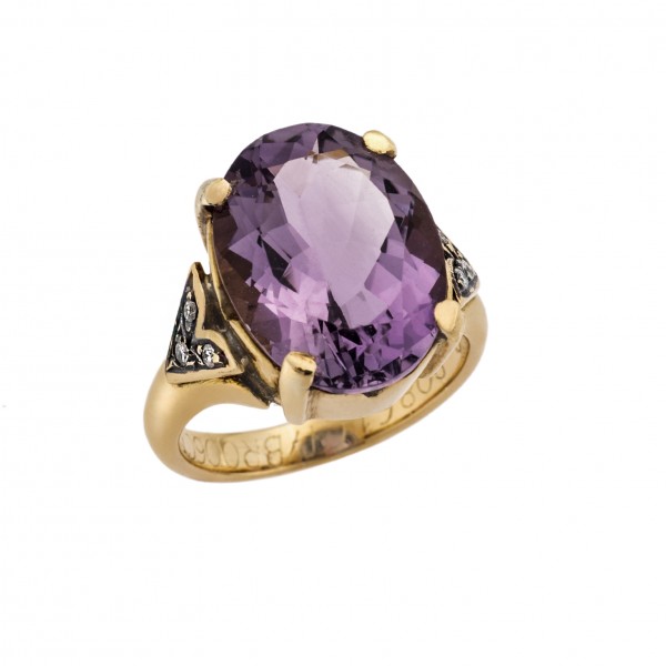 Ring yellow gold 18carats with Amethyst and Diamonds 0.06ct