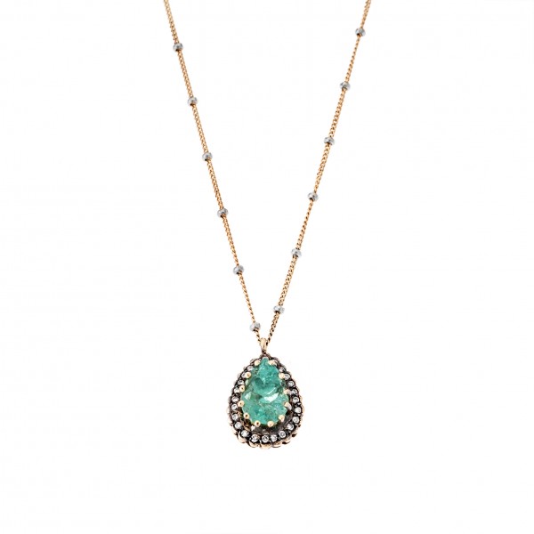 Necklace in 18 carats yellow gold with diamonds and emerald