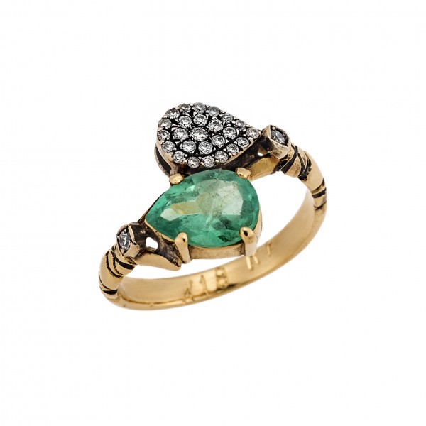 Ring yellow gold 18carats with Emerald and diamonds 0.27ct