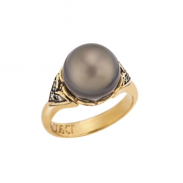 Ring yellow gold 18carats with Pearl and diamonds 0.06ct